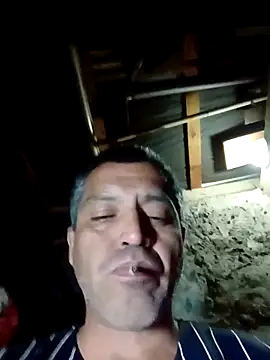 rodrig6987 1 online show from 15, 10, 2025