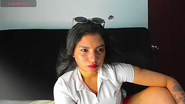 Snapshot of lolaa_staars chatting on 13, 5, 2026 lolaa staars online show from 13, 5, 2026