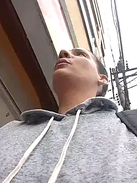 Elliee  online show from 28, 3, 2026