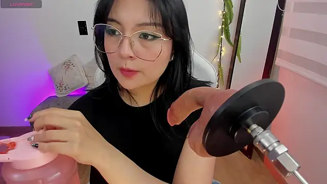 Snapshot of Hannya_moon chatting on 24, 4, 2026 Hannya moon online show from 24, 4, 2026