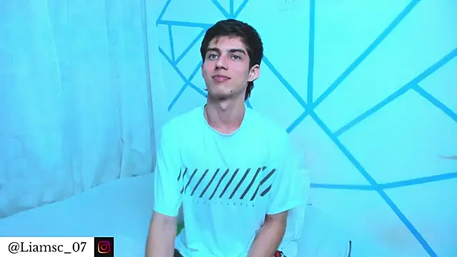 liam scott77 online show from 7, 4, 2026