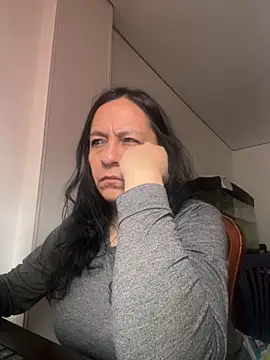 Freya Artemisa online show from 22, 9, 2025