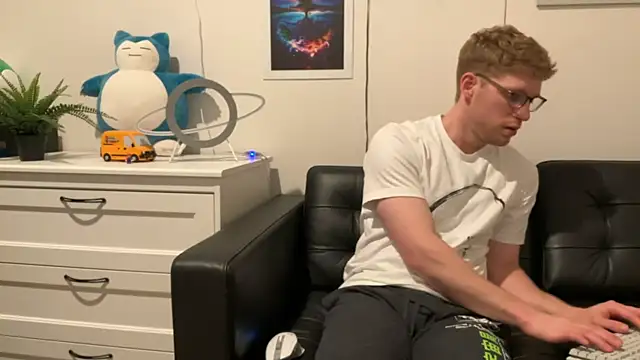 BlueEyedTallGuy94 online show from 15, 12, 2024