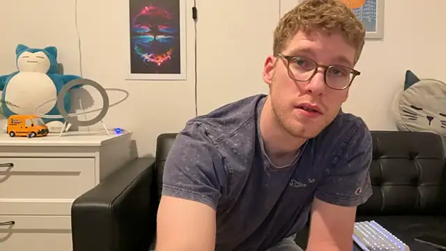 BlueEyedTallGuy94 online show from 18, 12, 2024