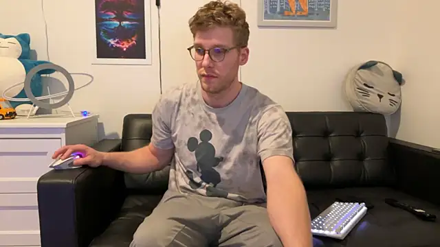 BlueEyedTallGuy94 online show from 30, 12, 2024