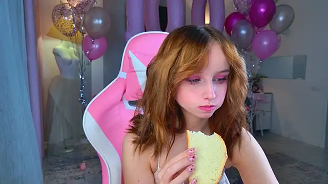 b4by LoL1 online show from 22, 11, 2025