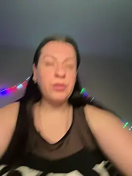 Evelinia online show from 7, 4, 2026