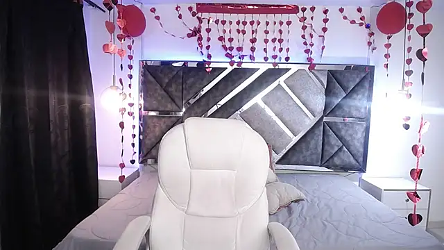 Snapshot of ailyn_miranda chatting on 13, 2, 2025 ailyn miranda online show from 13, 2, 2025