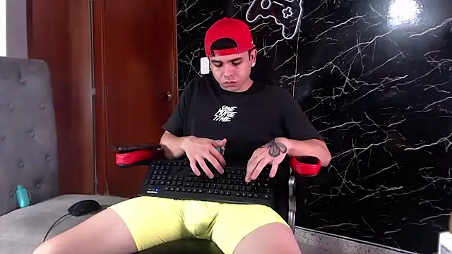 Snapshot of maty_hardx chatting on 11, 3, 2025 maty hardx online show from 11, 3, 2025