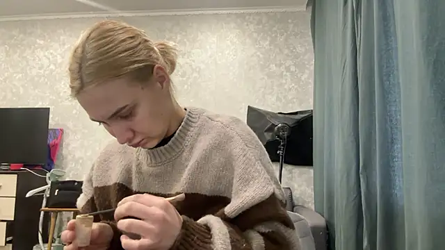 AnneBall online show from 10, 1, 2025