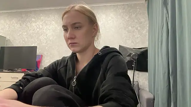 AnneBall online show from 10, 1, 2025