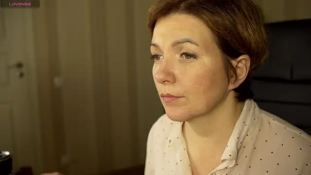 Snapshot of Katherine_Fox chatting on 25, 12, 2024 Katherine Fox online show from 25, 12, 2024