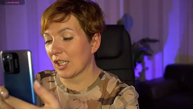 Snapshot of Katherine_Fox chatting on 26, 12, 2024 Katherine Fox online show from 26, 12, 2024