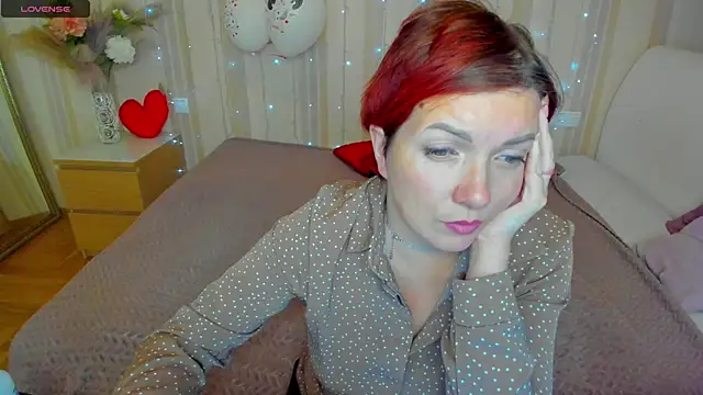 Snapshot of Katherine_Fox chatting on 24, 2, 2025 Katherine Fox online show from 24, 2, 2025