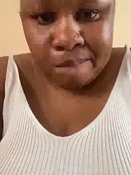 Snapshot of beaitebae chatting on 5, 11, 2025 beaitebae online show from 5, 11, 2025