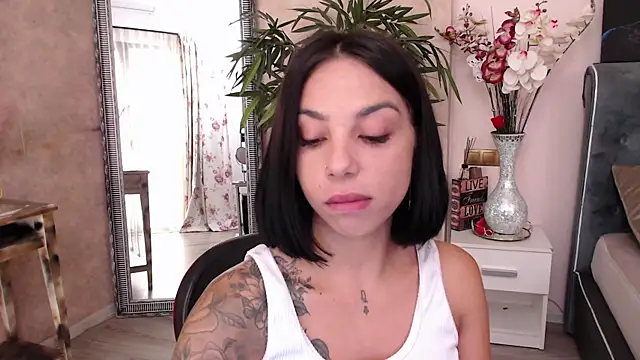 MissJuliax online show from 10, 9, 2025