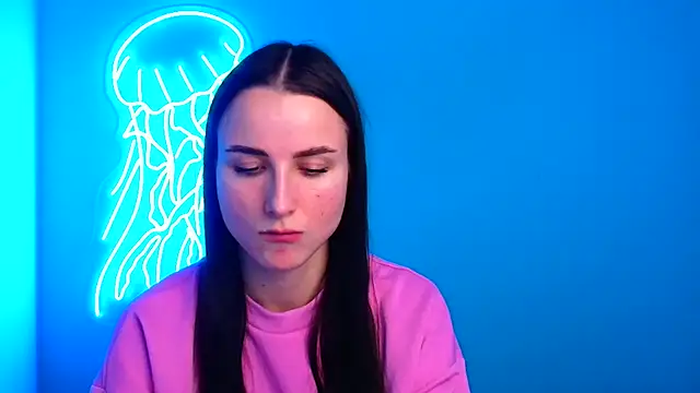 Eva Janee online show from 10, 12, 2024