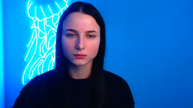 Eva Janee online show from 14, 2, 2025