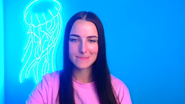 Eva Janee online show from 10, 9, 2025