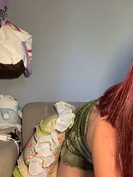 Snapshot of hannaa_brown chatting on 2, 10, 2025 hannaa brown online show from 2, 10, 2025