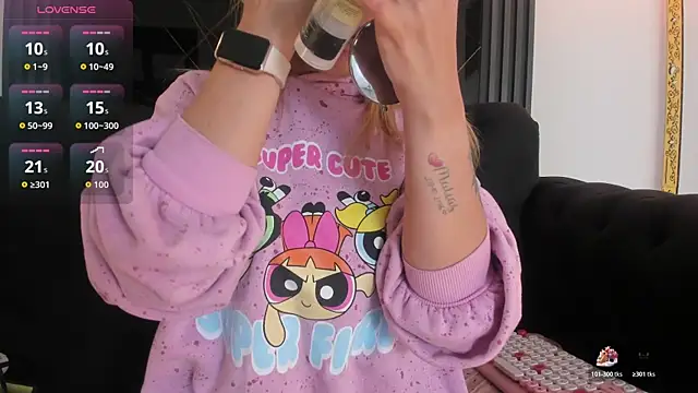 EvaaLovia1 online show from 30, 10, 2025