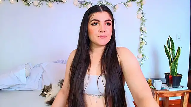 Snapshot of Amara_vega chatting on 23, 4, 2026 Amara vega online show from 23, 4, 2026