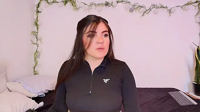 Snapshot of Amara_vega chatting on 1, 6, 2026 Amara vega online show from 1, 6, 2026
