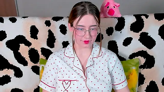 Snapshot of VeronikaKissuchi chatting on 14, 2, 2025 VeronikaKissuchi online show from 14, 2, 2025