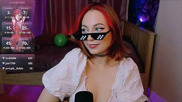 Snapshot of Carolina_Leep chatting on 14, 12, 2024 Carolina Leep online show from 14, 12, 2024