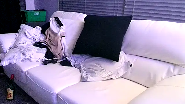 Snapshot of longthicknslick chatting on 13, 11, 2025 longthicknslick online show from 13, 11, 2025