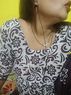 Snapshot of Sexyranibhabhi chatting on 8, 6, 2026 Sexyranibhabhi online show from 8, 6, 2026