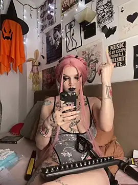 Snapshot of MoonAgnes chatting on 22, 4, 2026 MoonAgnes online show from 22, 4, 2026