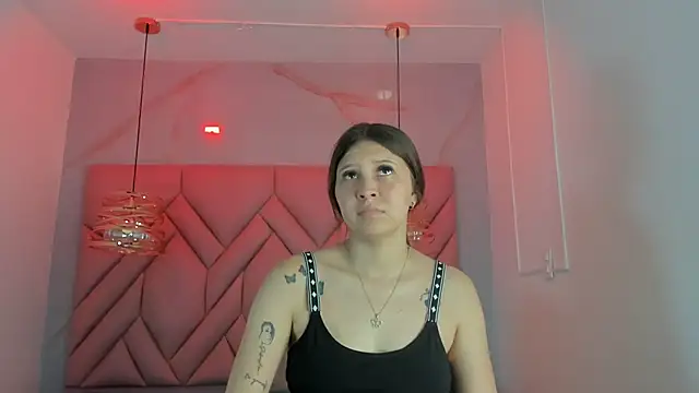 Snapshot of AngelaaCute_ chatting on 23, 5, 2026 AngelaaCute online show from 23, 5, 2026
