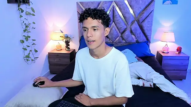 nickolas moon online show from 3, 10, 2025