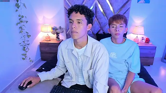 nickolas moon online show from 5, 11, 2025