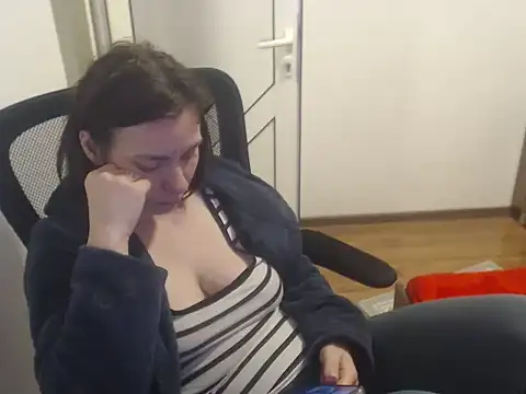 SweetAdela92 online show from 12, 2, 2026