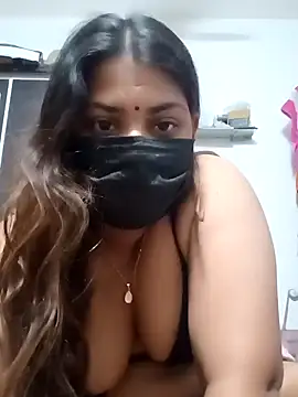 Snapshot of Hotmilfxox chatting on 11, 12, 2024 Hotmilfxox online show from 11, 12, 2024