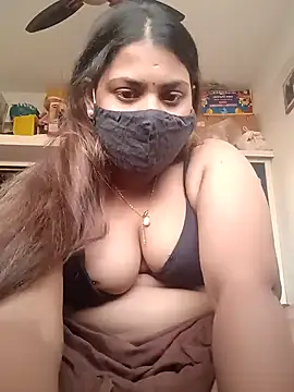 Snapshot of Hotmilfxox chatting on 17, 12, 2024 Hotmilfxox online show from 17, 12, 2024