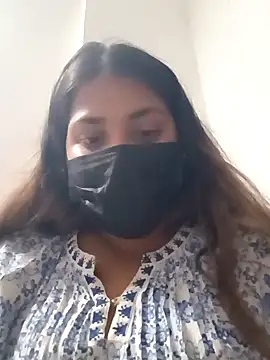 Snapshot of Hotmilfxox chatting on 5, 1, 2025 Hotmilfxox online show from 5, 1, 2025