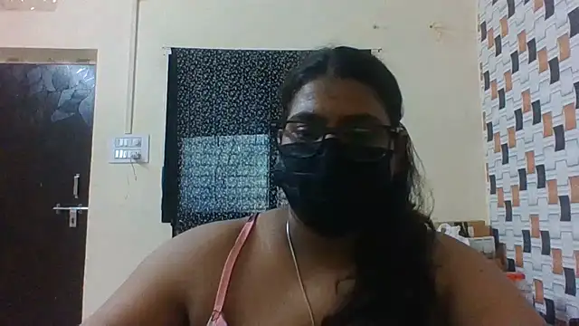 Hotmilfxox online show from 10, 6, 2026