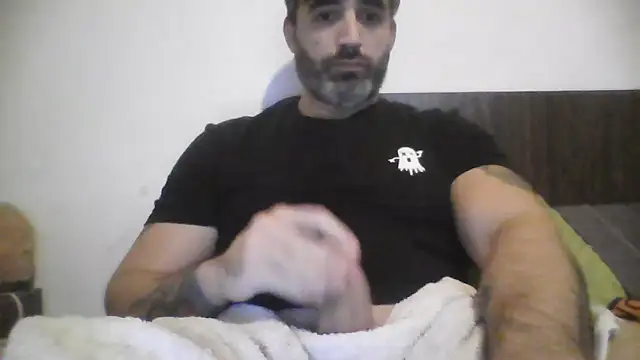 Snapshot of ozzypsico13 chatting on 1, 6, 2026 ozzypsico13 online show from 1, 6, 2026