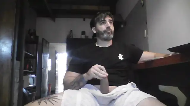 Snapshot of ozzypsico13 chatting on 12, 6, 2026 ozzypsico13 online show from 12, 6, 2026