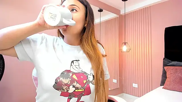 dulce santamaria online show from 6, 12, 2024