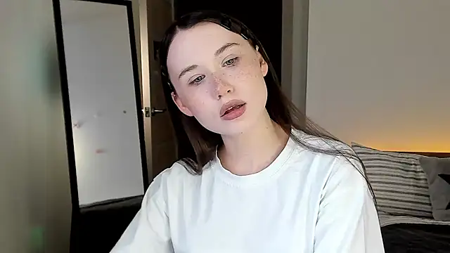 Stella Sunny online show from 24, 2, 2026