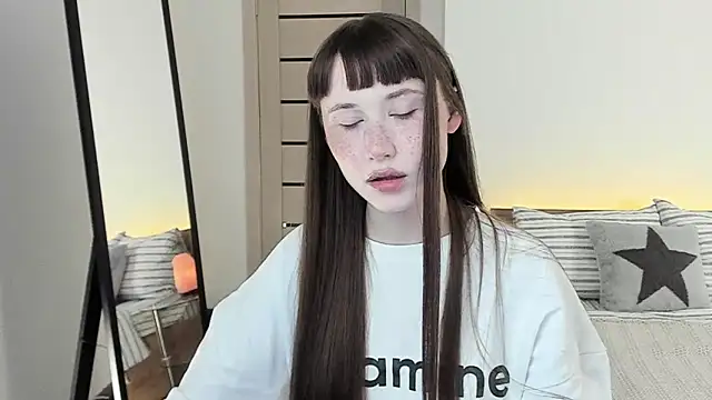 Stella Sunny online show from 8, 4, 2026