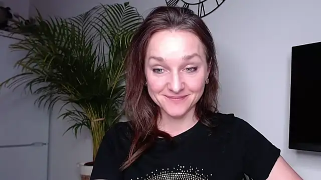 AliciaDesire online show from 10, 2, 2025