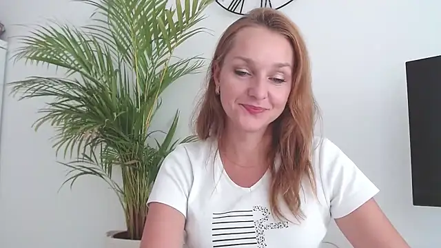 AliciaDesire online show from 20, 10, 2025