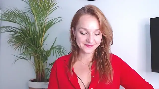 AliciaDesire online show from 21, 10, 2025