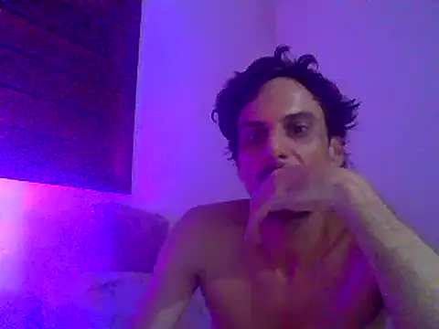 Snapshot of couplemilk chatting on 18, 12, 2024 couplemilk online show from 18, 12, 2024