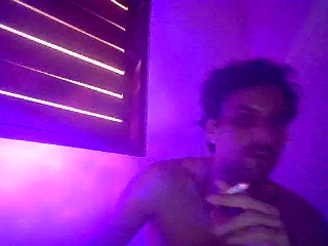 Snapshot of couplemilk chatting on 18, 12, 2024 couplemilk online show from 18, 12, 2024